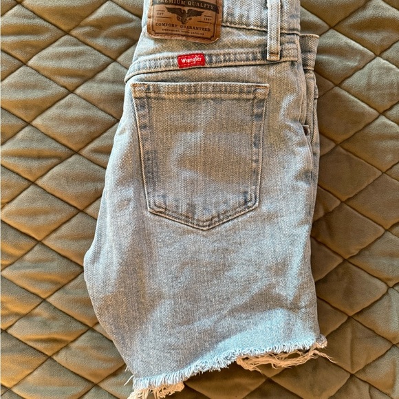 Wrangler Light Blue Denim Cutoff Shorts - Picture 3 of 3
